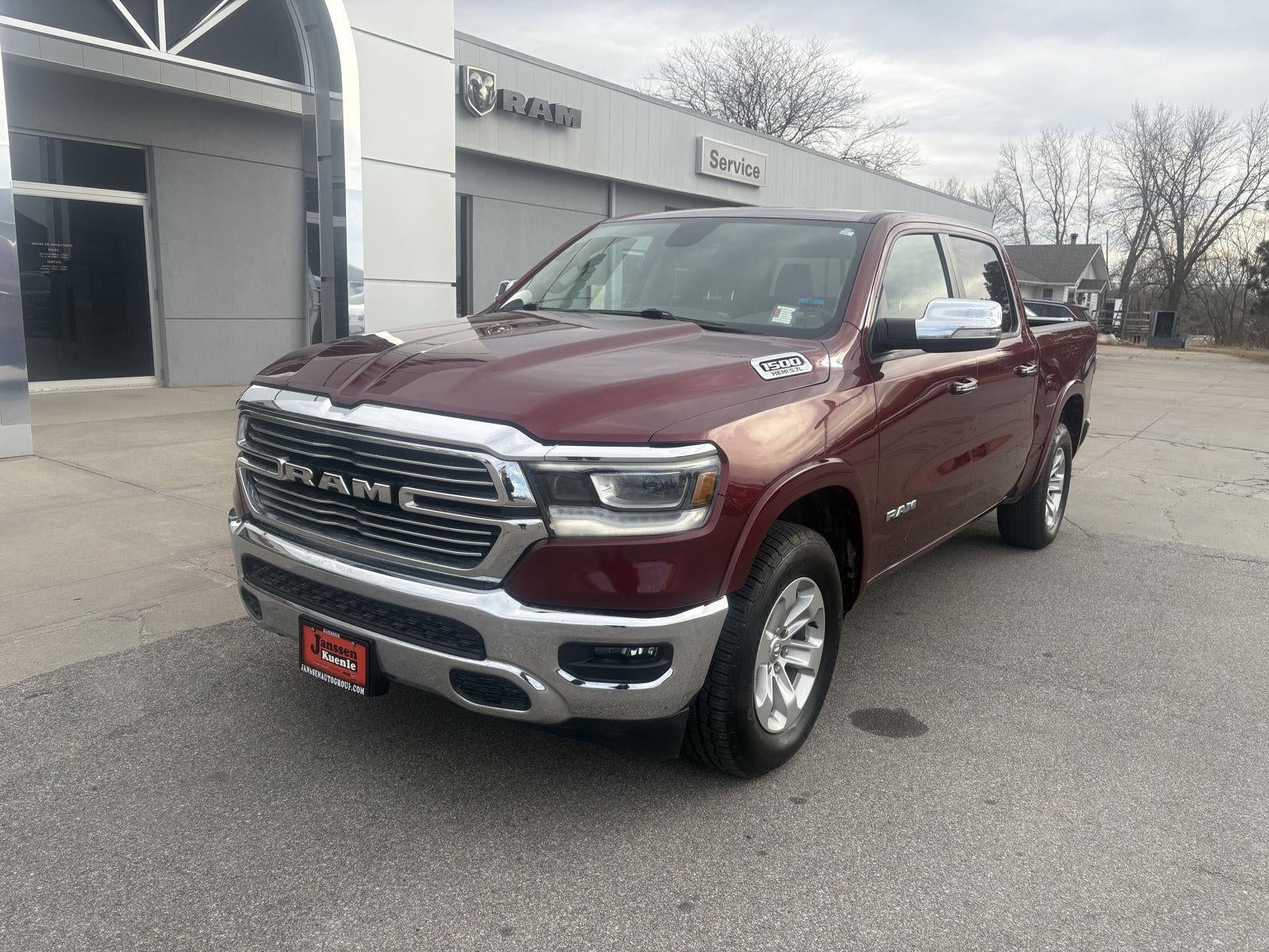 2019 RAM 1500 Laramie Crew Cab 4x4 5'7' Box