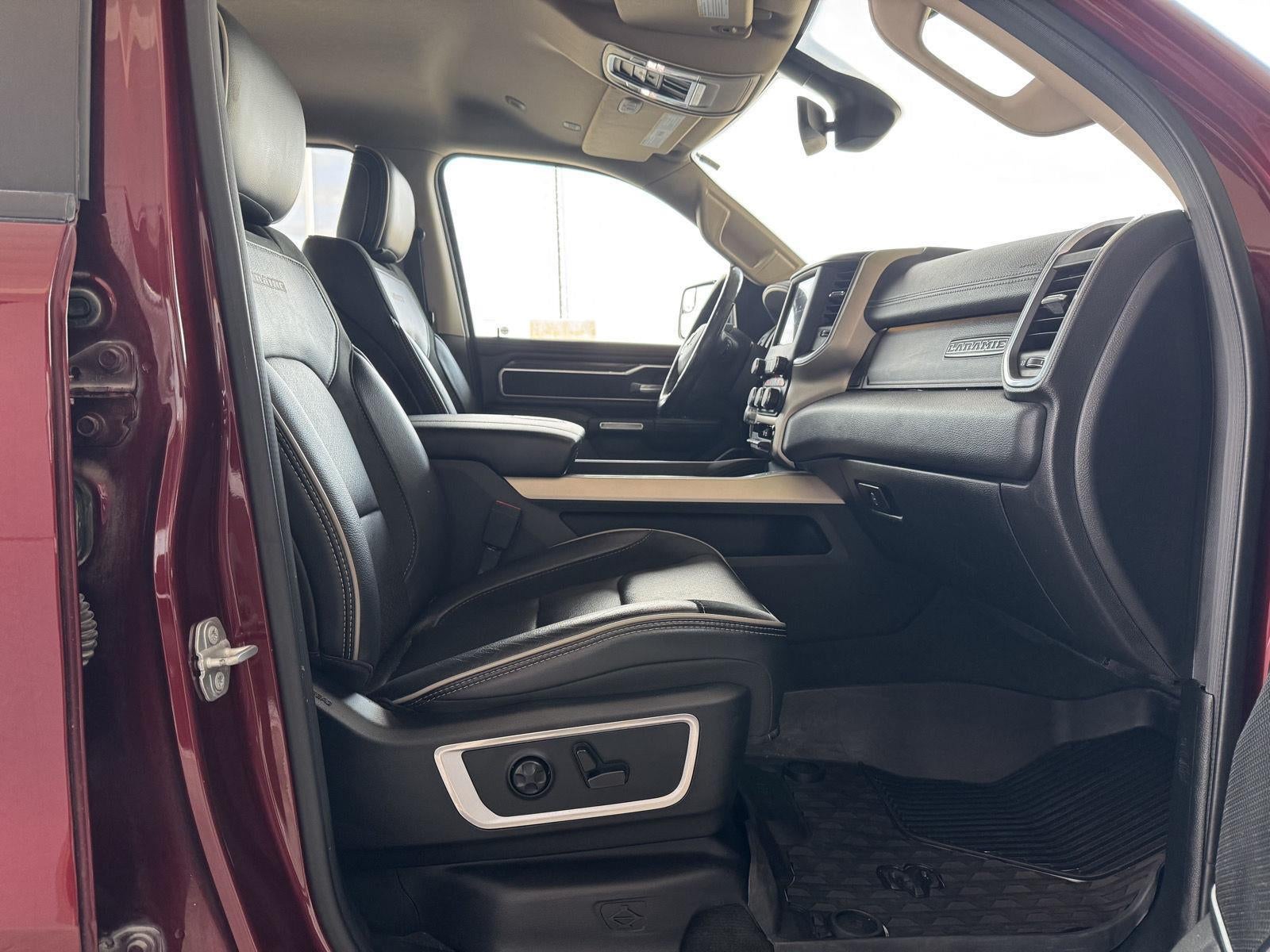 2019 RAM 1500 Laramie Crew Cab 4x4 5'7' Box