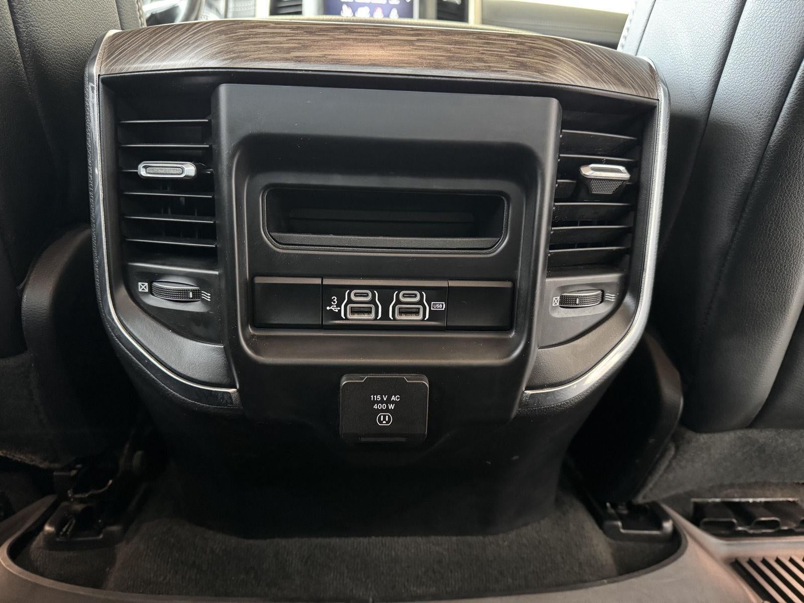 2019 RAM 1500 Laramie Crew Cab 4x4 5'7' Box