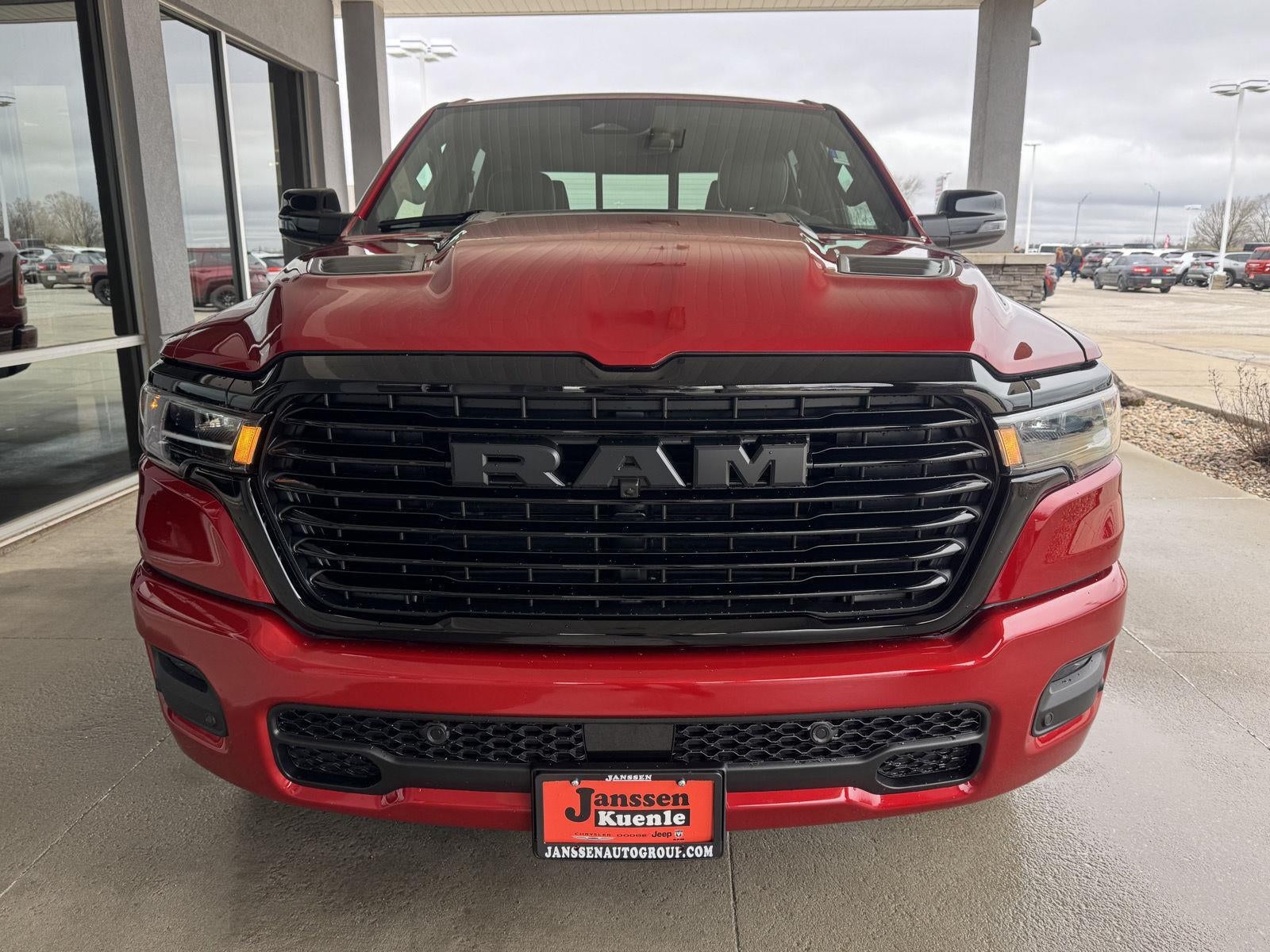 2026 RAM Ram 1500 RAM 1500 LARAMIE CREW CAB 4X4 5'7' BOX
