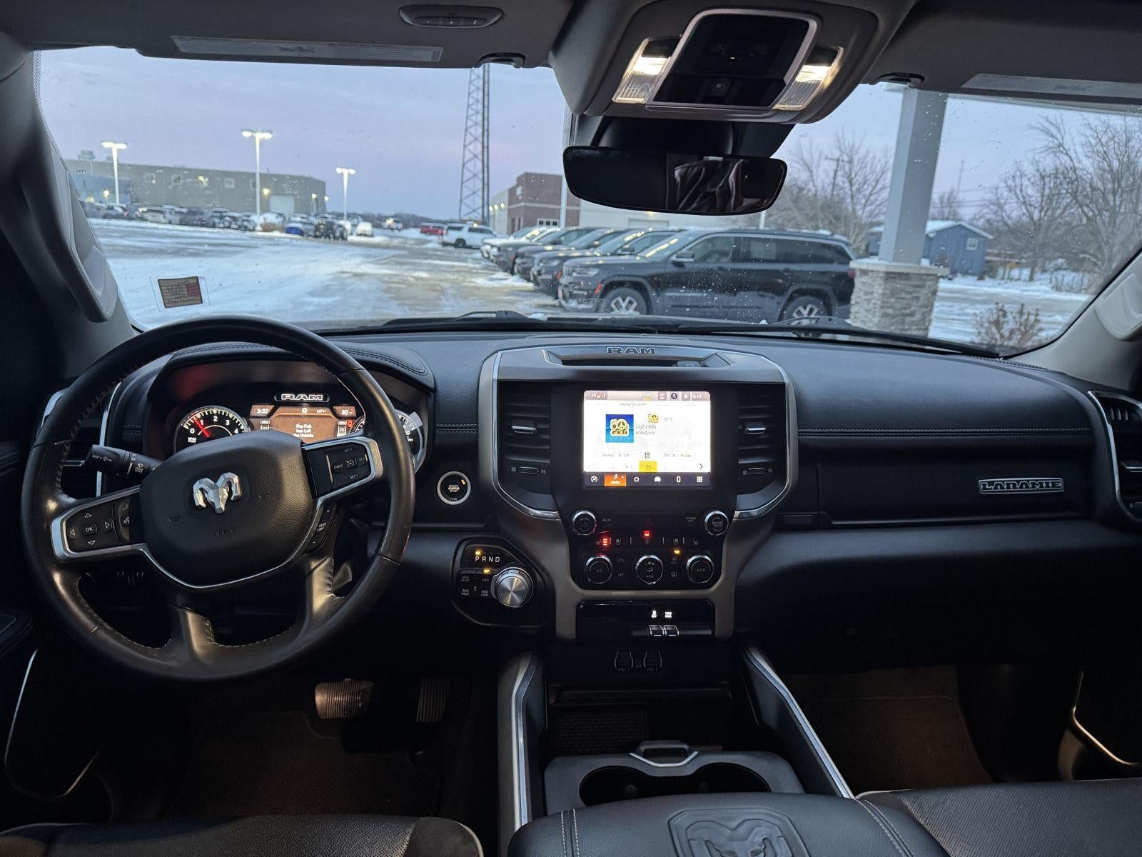 2022 RAM 1500 Laramie Crew Cab 4x4 5'7' Box