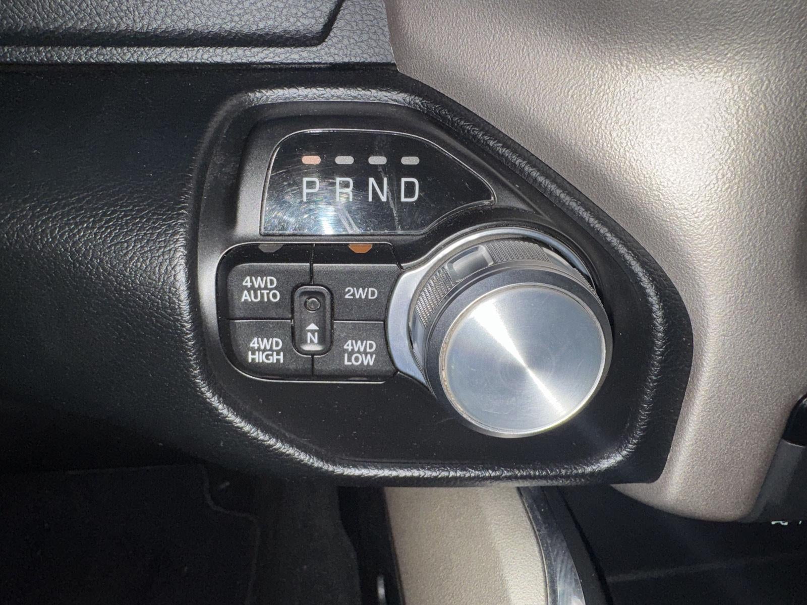 2022 RAM 1500 Laramie Crew Cab 4x4 5'7' Box