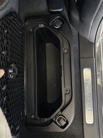 2022 RAM 1500 Laramie Crew Cab 4x4 5'7' Box