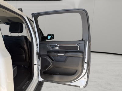 2022 RAM 1500 Laramie Crew Cab 4x4 5'7' Box