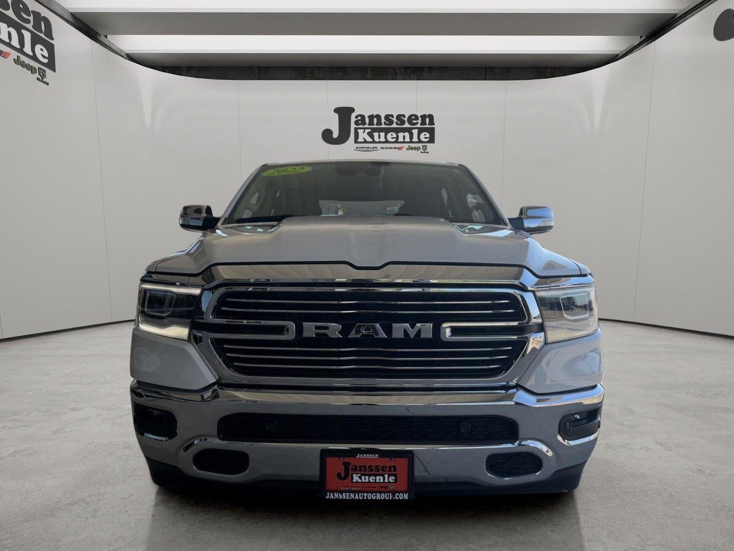 2022 RAM 1500 Laramie Crew Cab 4x4 5'7' Box