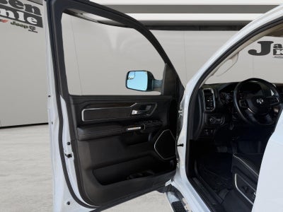 2022 RAM 1500 Laramie Crew Cab 4x4 5'7' Box