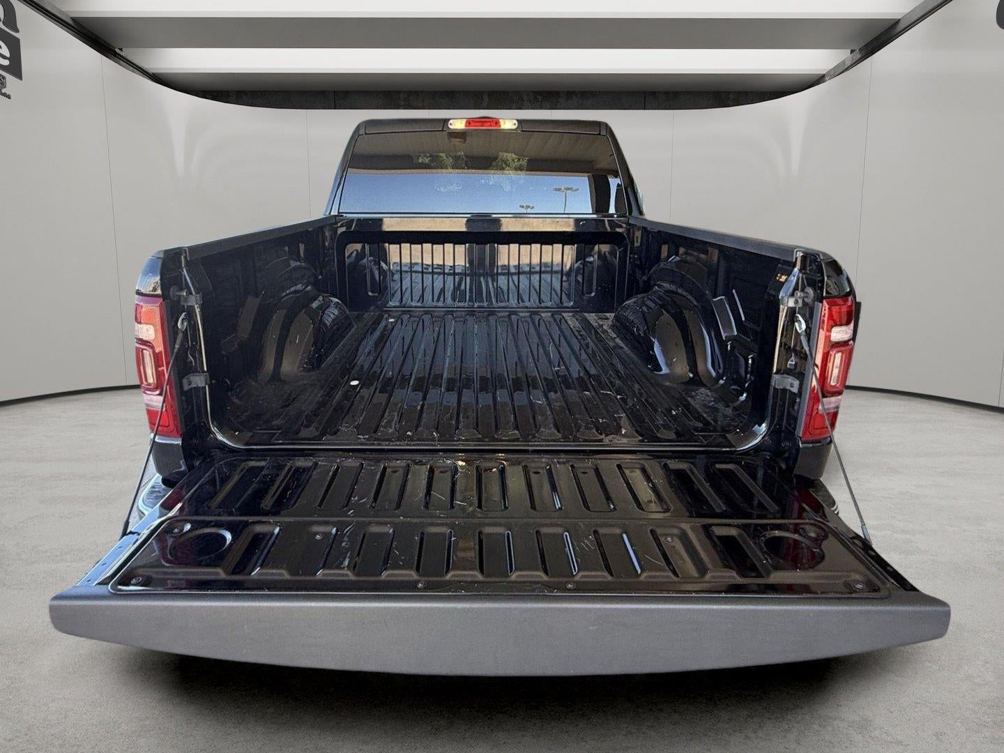 2024 RAM 1500 Laramie Crew Cab 4x4 5'7' Box