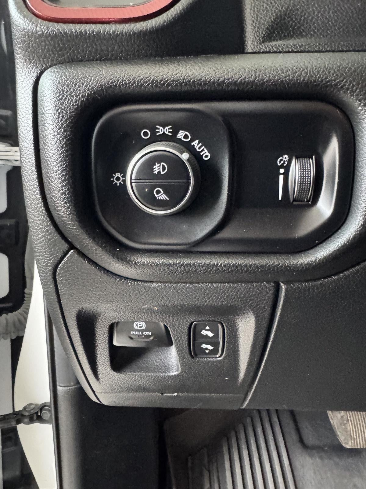2024 RAM 1500 Rebel Crew Cab 4x4 5'7' Box