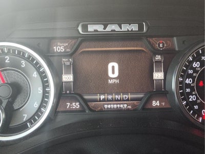 2022 RAM 1500 Big Horn Crew Cab 4x4 6'4' Box