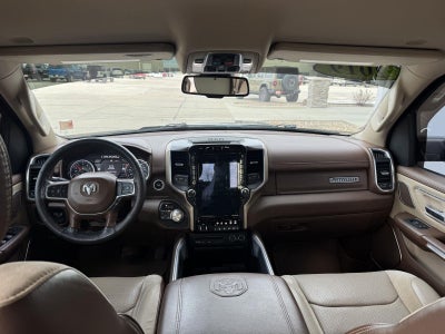 2019 RAM 1500 Laramie Crew Cab 4x4 6'4' Box