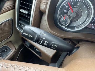 2019 RAM 1500 Laramie Crew Cab 4x4 6'4' Box