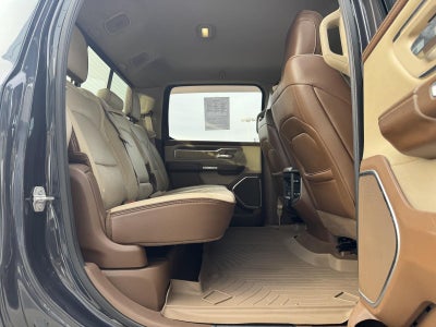 2019 RAM 1500 Laramie Crew Cab 4x4 6'4' Box