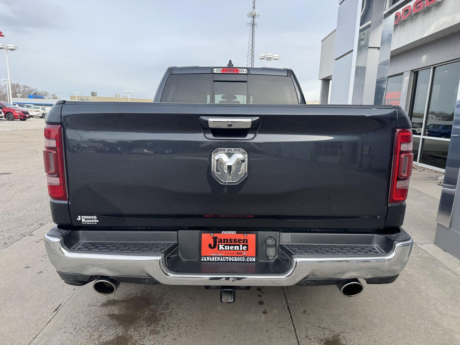 2019 RAM 1500 Laramie Crew Cab 4x4 6'4' Box