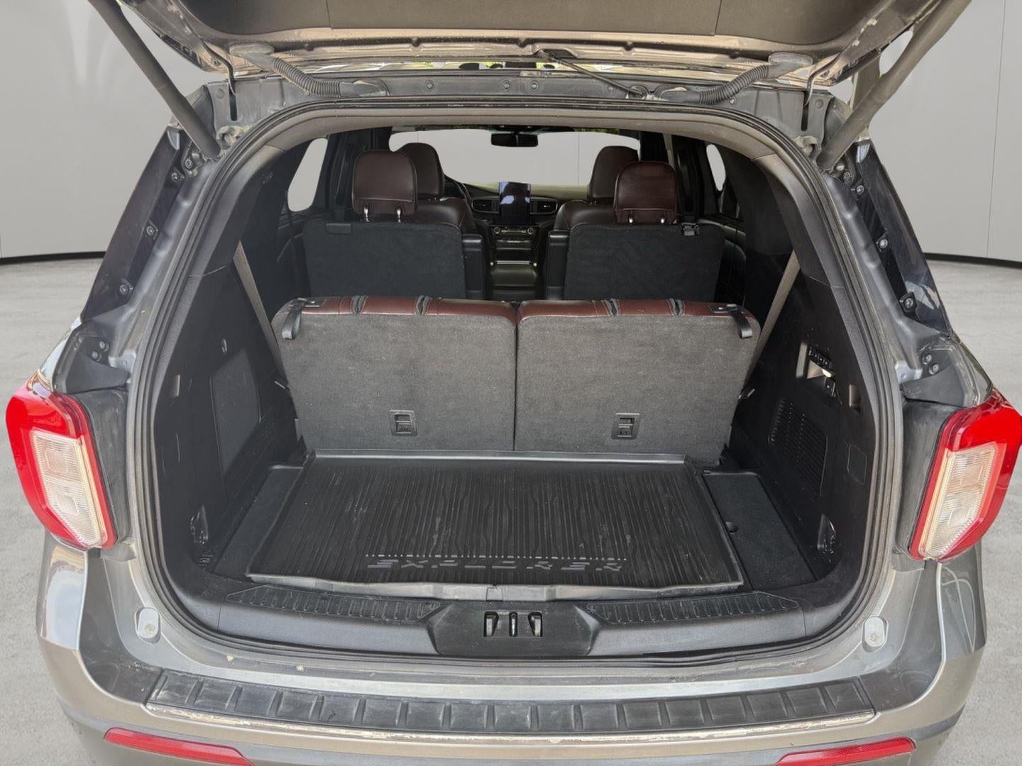 2021 Ford Explorer Platinum