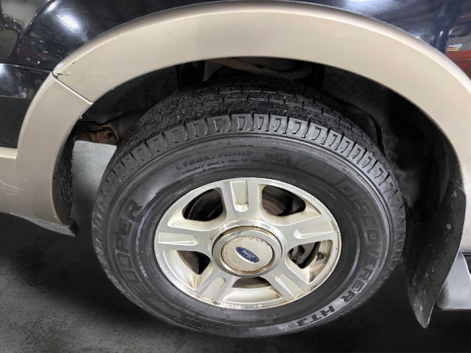2003 Ford Expedition Eddie Bauer