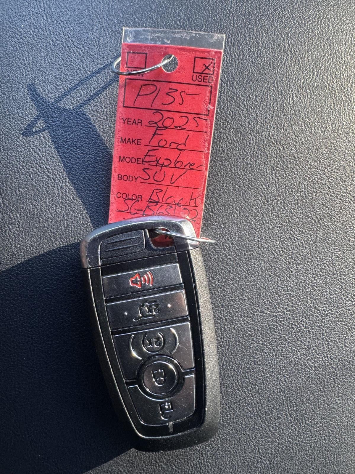 2025 Ford Explorer ST-Line