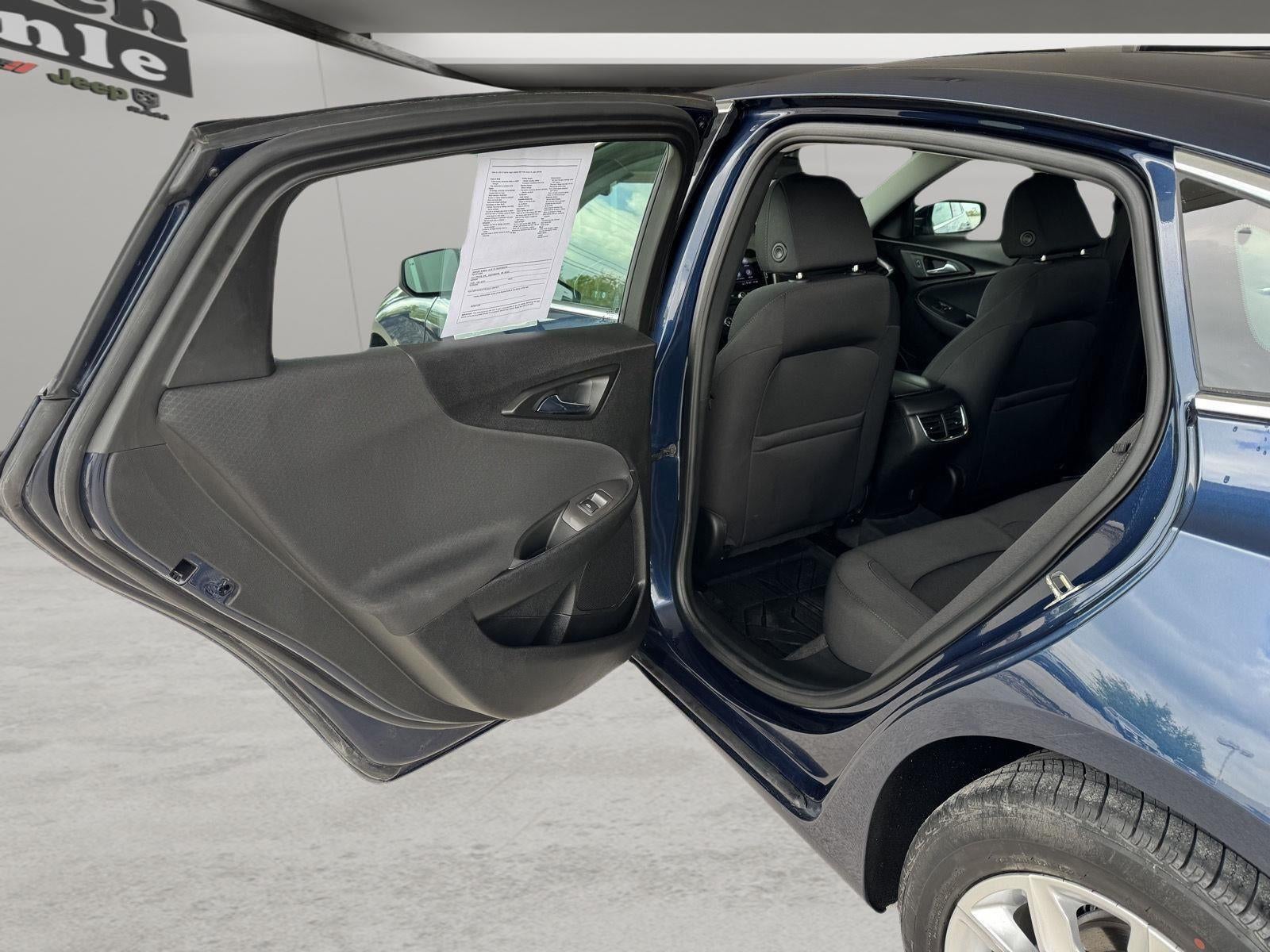 2021 Chevrolet Malibu FWD LT