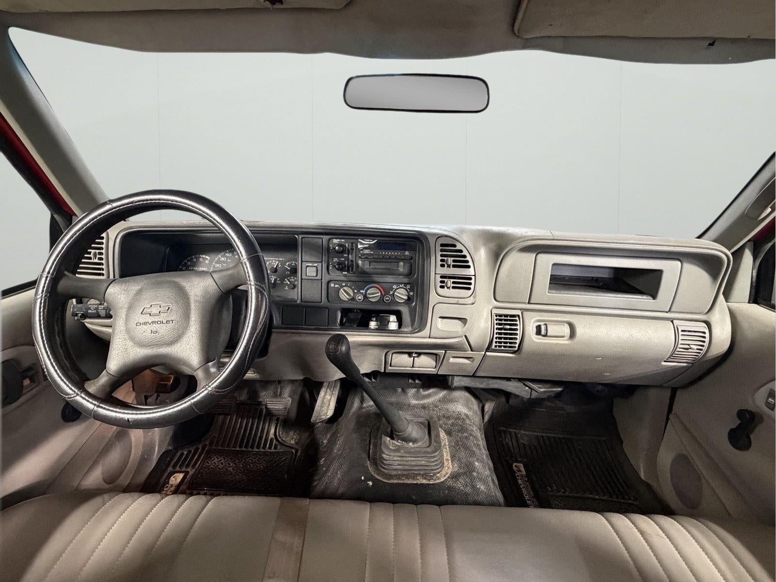 2000 Chevrolet C3500 Chassis 4dr 168.5' WB