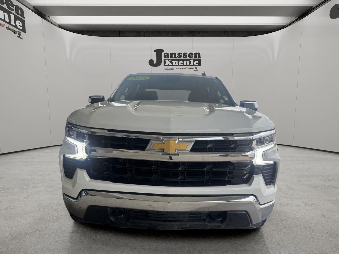 2023 Chevrolet Silverado 1500 4WD Crew Cab Standard Bed LT