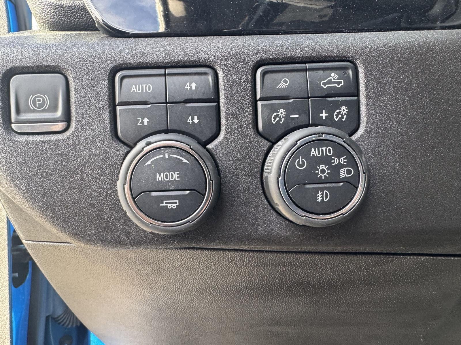 2022 Chevrolet Silverado 1500 4WD Crew Cab Short Bed LTZ