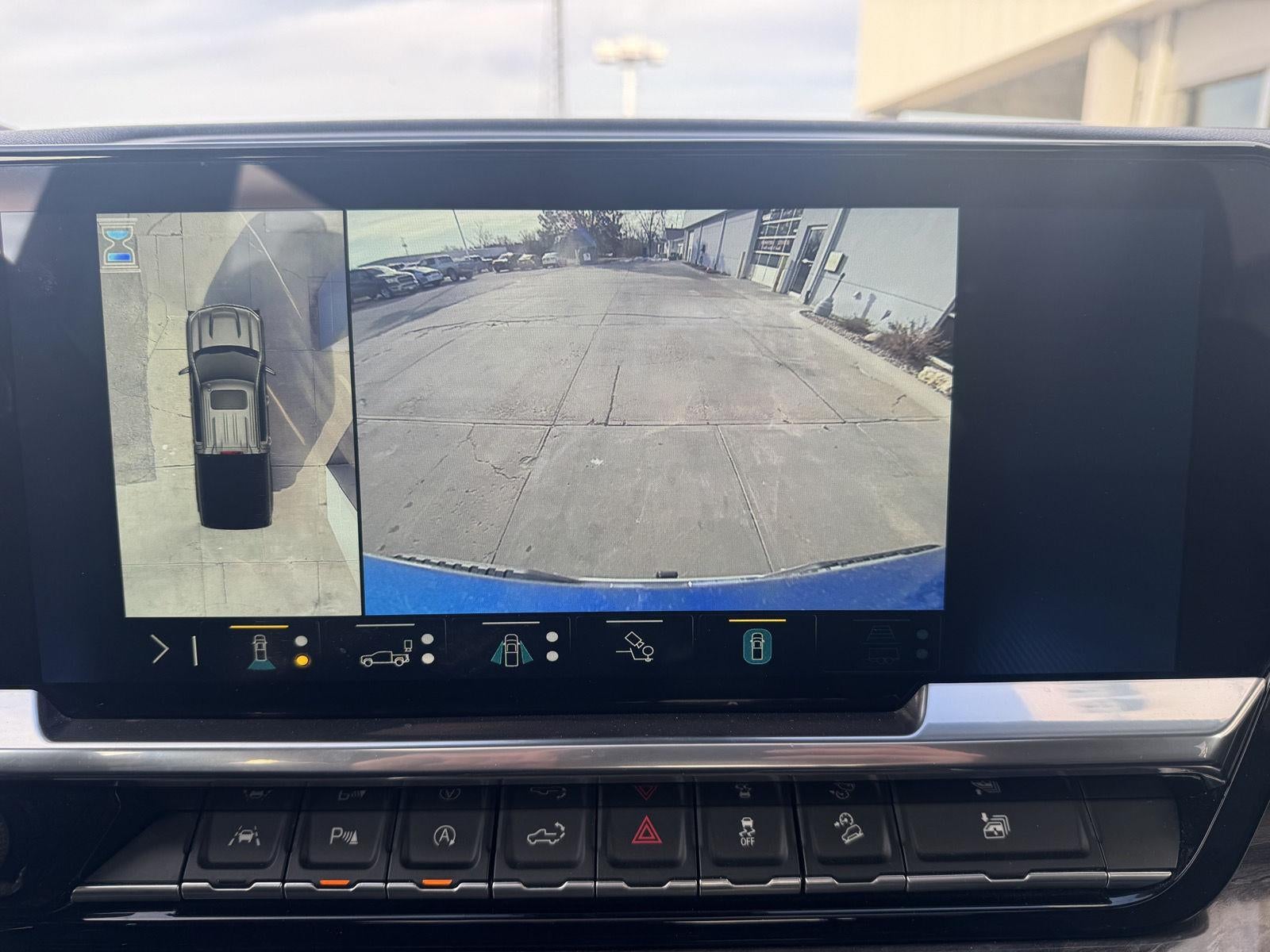 2022 Chevrolet Silverado 1500 4WD Crew Cab Short Bed LTZ