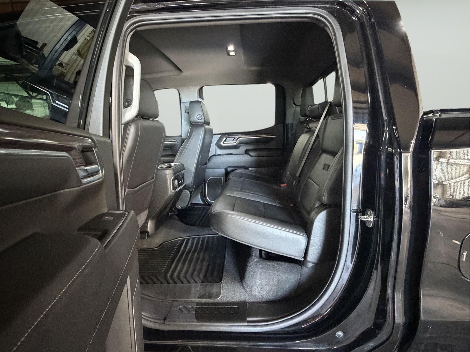 2022 Chevrolet Silverado 1500 4WD Crew Cab Short Bed LTZ
