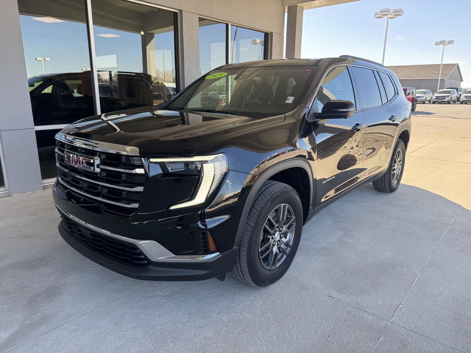 2025 GMC Acadia FWD Elevation