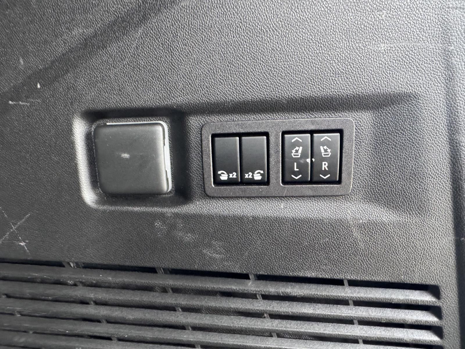 2023 GMC Yukon 4WD SLT