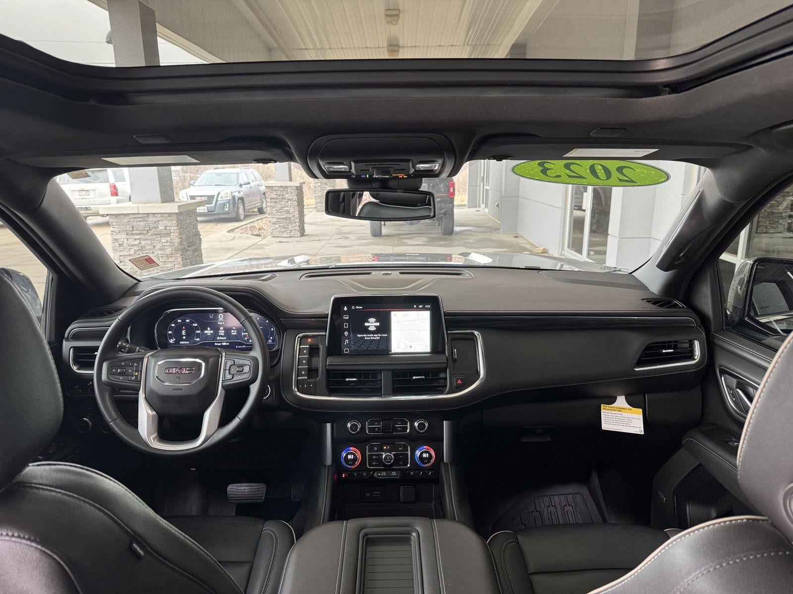 2023 GMC Yukon 4WD SLT