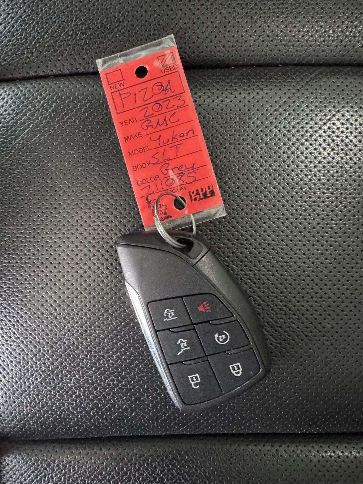 2023 GMC Yukon 4WD SLT