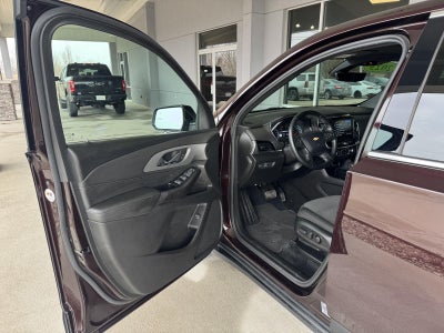 2023 Chevrolet Traverse AWD LT Cloth