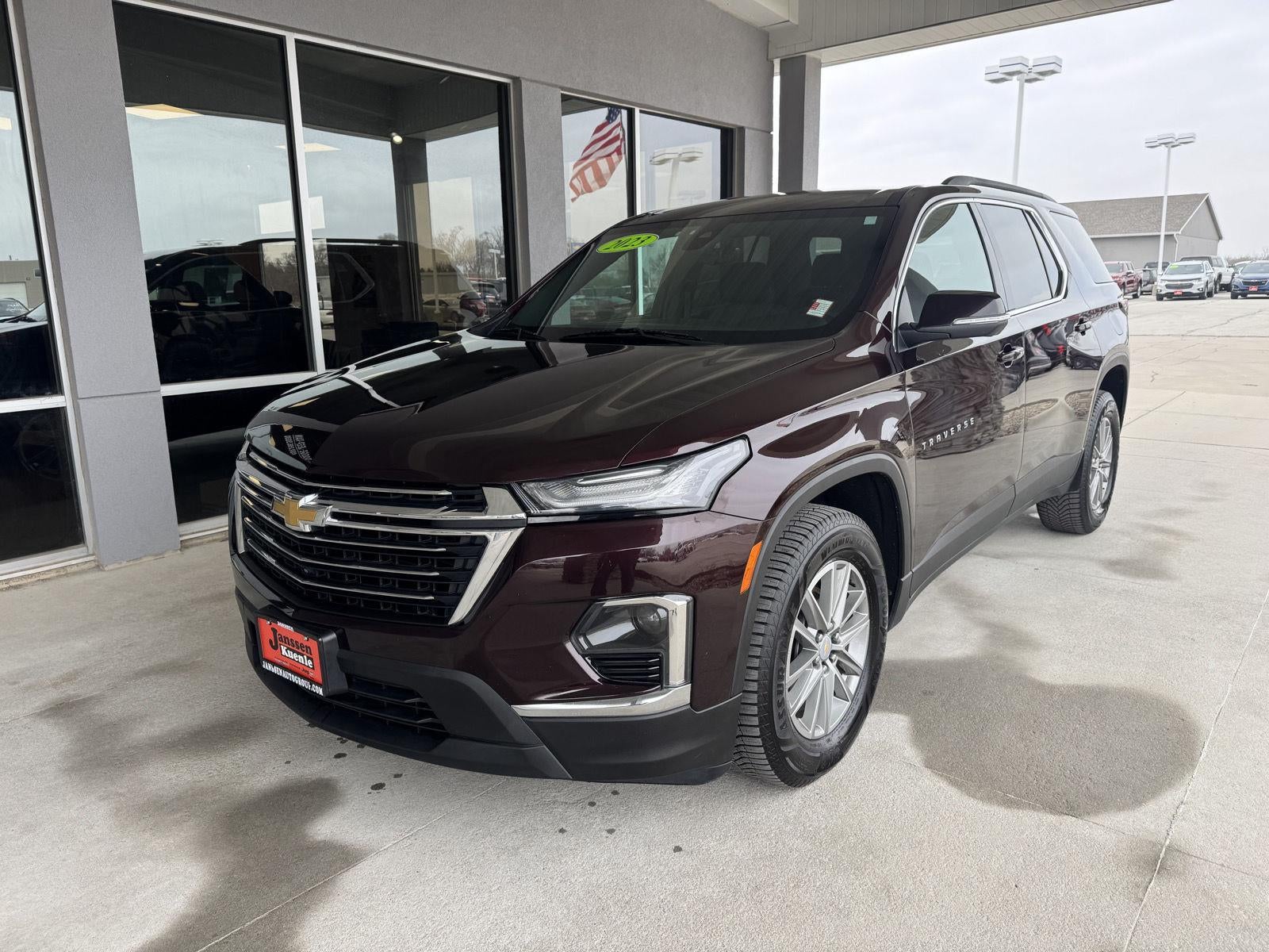 2023 Chevrolet Traverse AWD LT Cloth