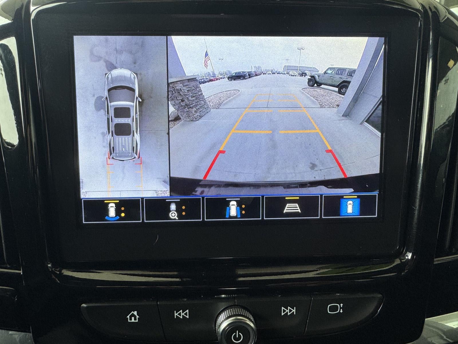 2023 Chevrolet Traverse AWD LT Cloth