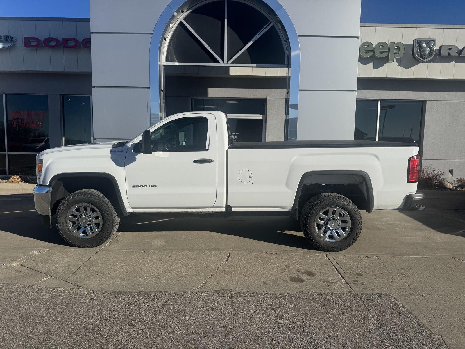 2016 GMC Sierra 2500HD 4WD Reg Cab 133.6'