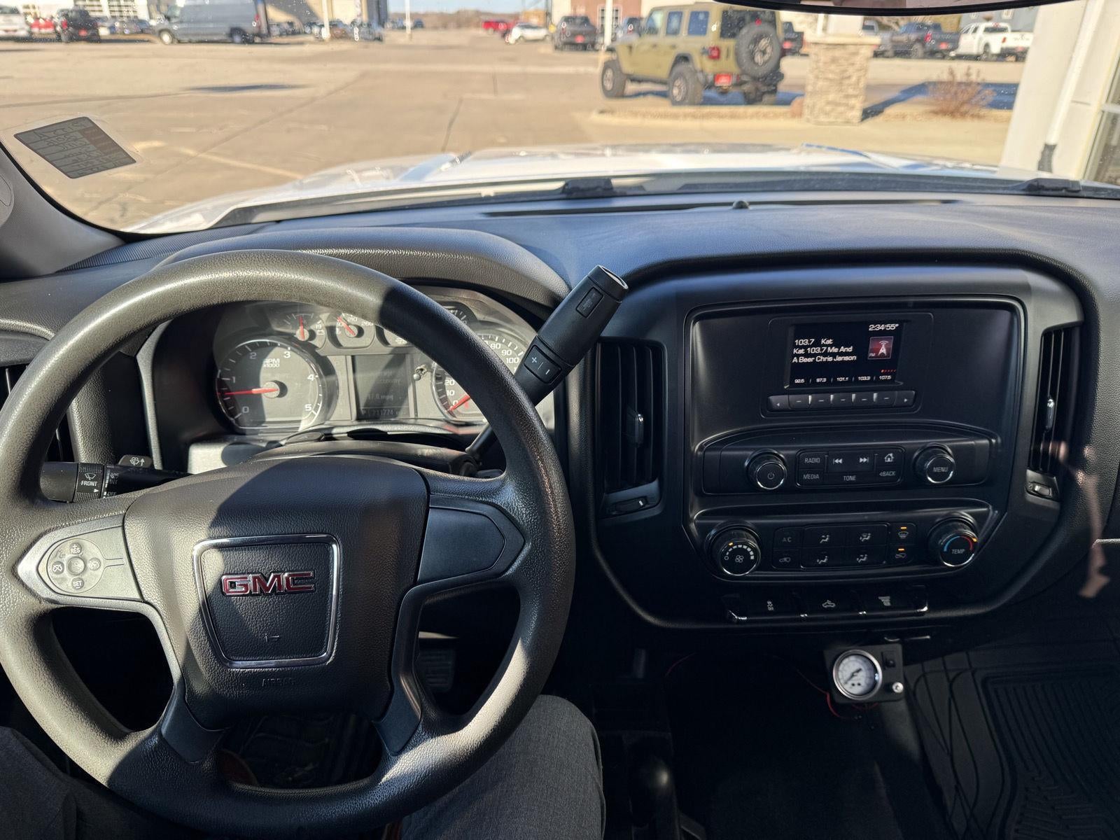 2016 GMC Sierra 2500HD 4WD Reg Cab 133.6'