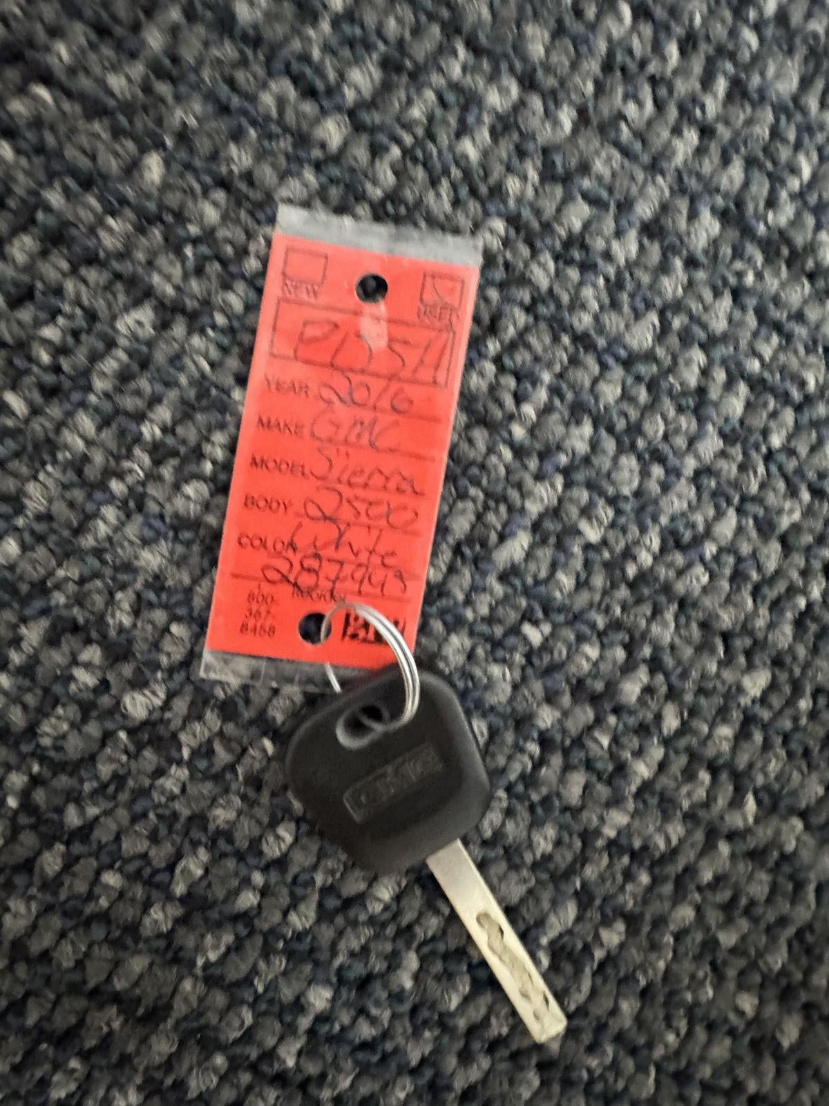 2016 GMC Sierra 2500HD 4WD Reg Cab 133.6'