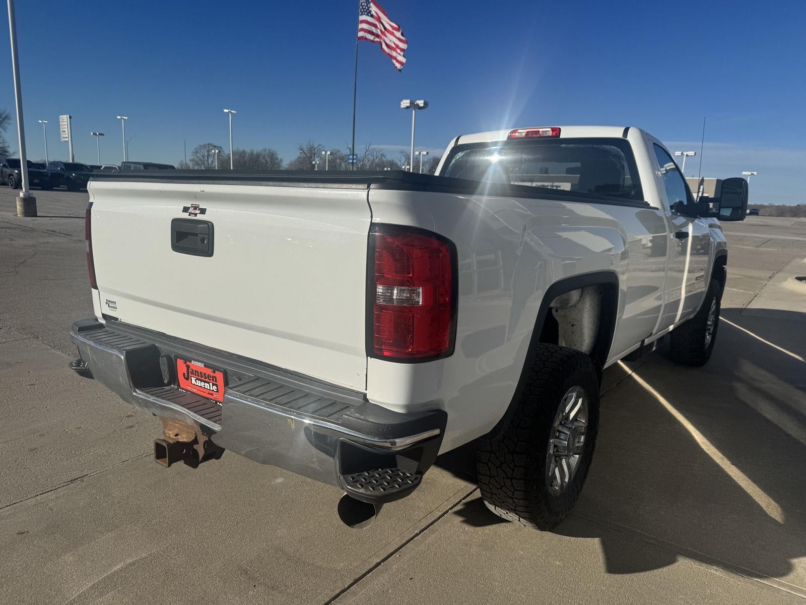 2016 GMC Sierra 2500HD 4WD Reg Cab 133.6'