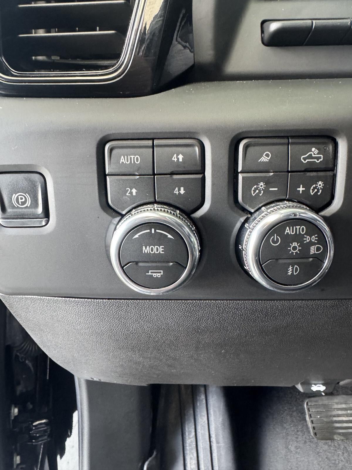 2026 GMC Sierra 2500HD Crew Cab, Standard Bed, AT4, 4WD