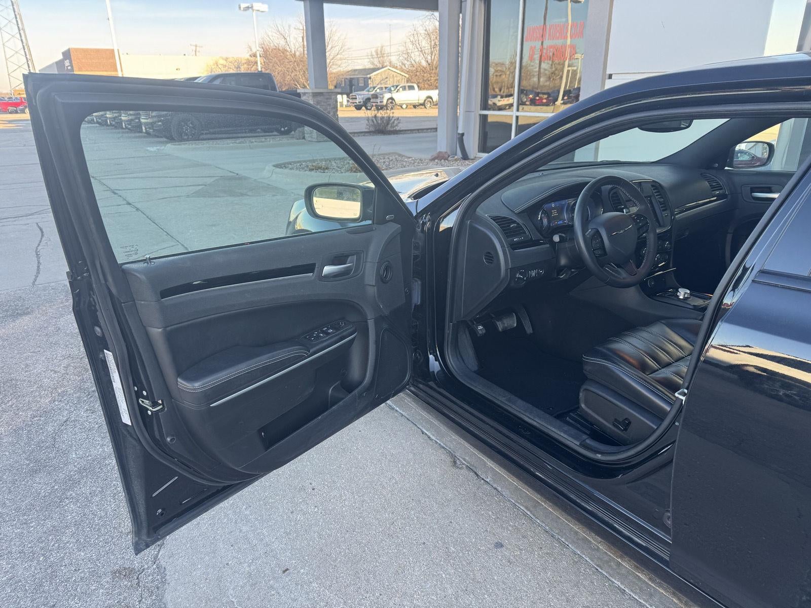 2023 Chrysler 300 300S