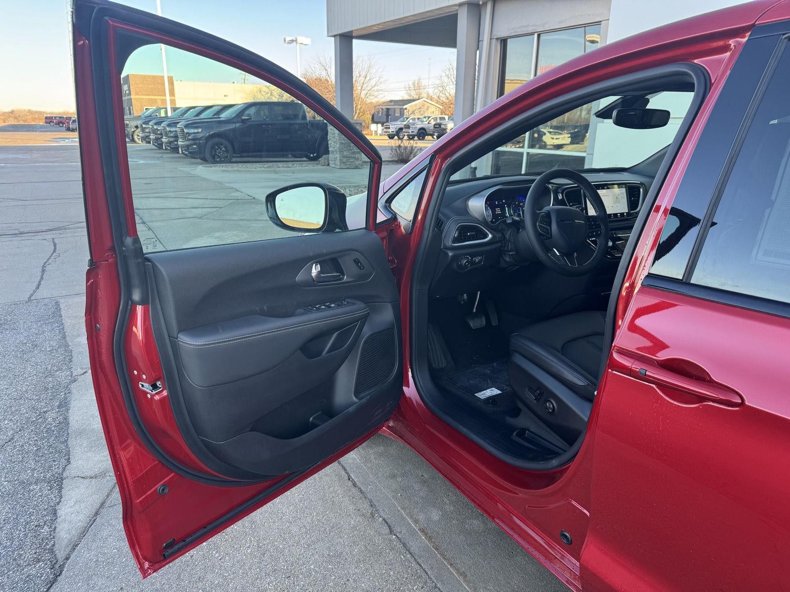 2026 Chrysler Pacifica PACIFICA SELECT