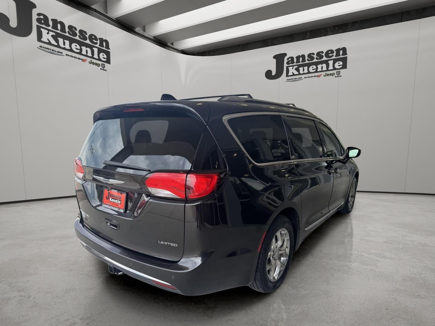 2017 Chrysler Pacifica Limited