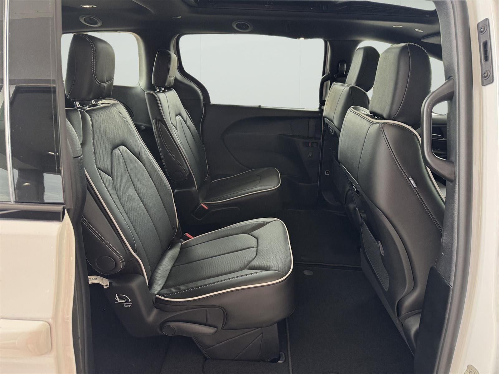 2027 Chrysler Pacifica PACIFICA LIMITED AWD