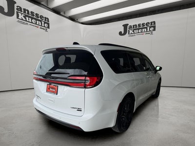 2027 Chrysler Pacifica PACIFICA LIMITED AWD