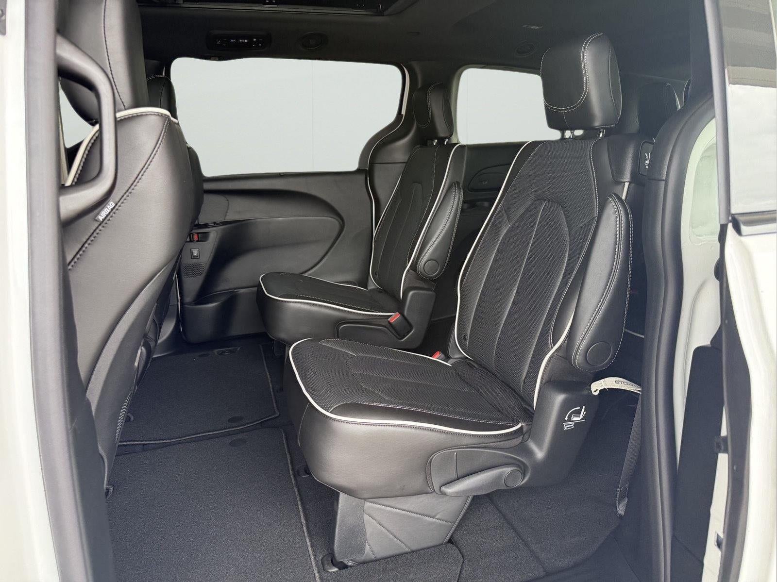 2027 Chrysler Pacifica PACIFICA LIMITED AWD