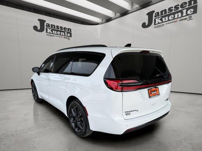2027 Chrysler Pacifica PACIFICA LIMITED AWD