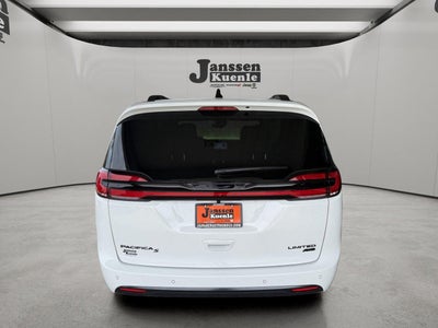 2027 Chrysler Pacifica PACIFICA LIMITED AWD
