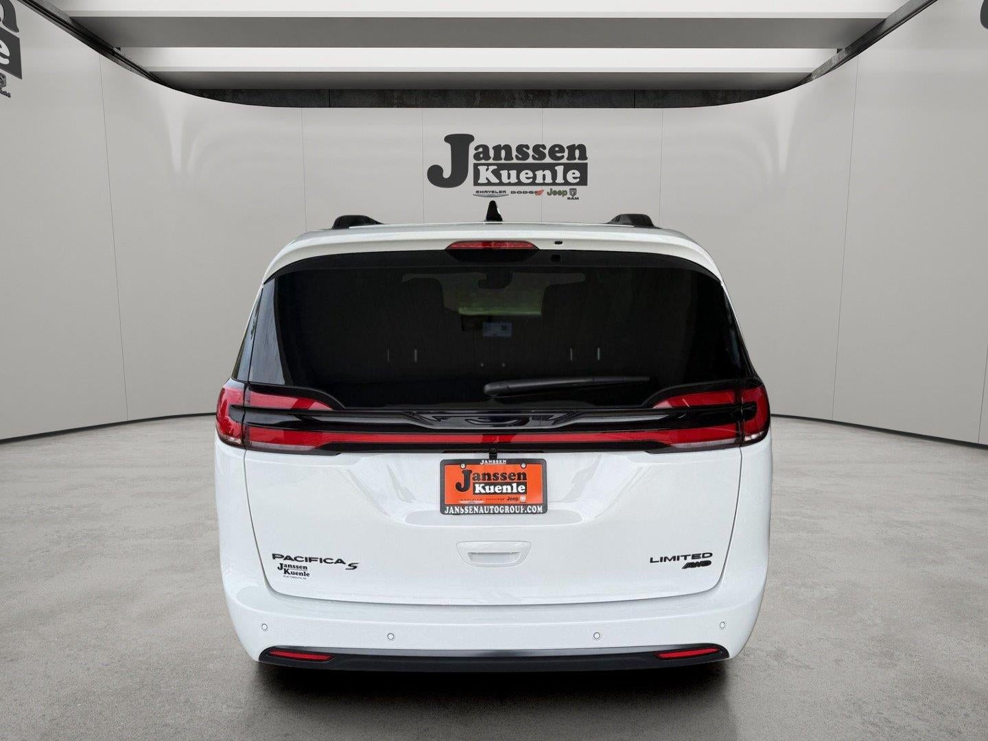 2027 Chrysler Pacifica PACIFICA LIMITED AWD