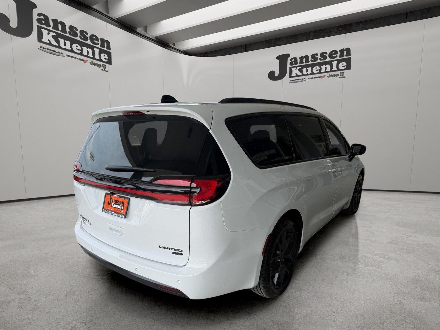 2027 Chrysler Pacifica PACIFICA LIMITED AWD