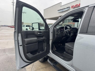 2024 Chevrolet Silverado 2500HD 4WD Crew Cab Standard Bed Custom