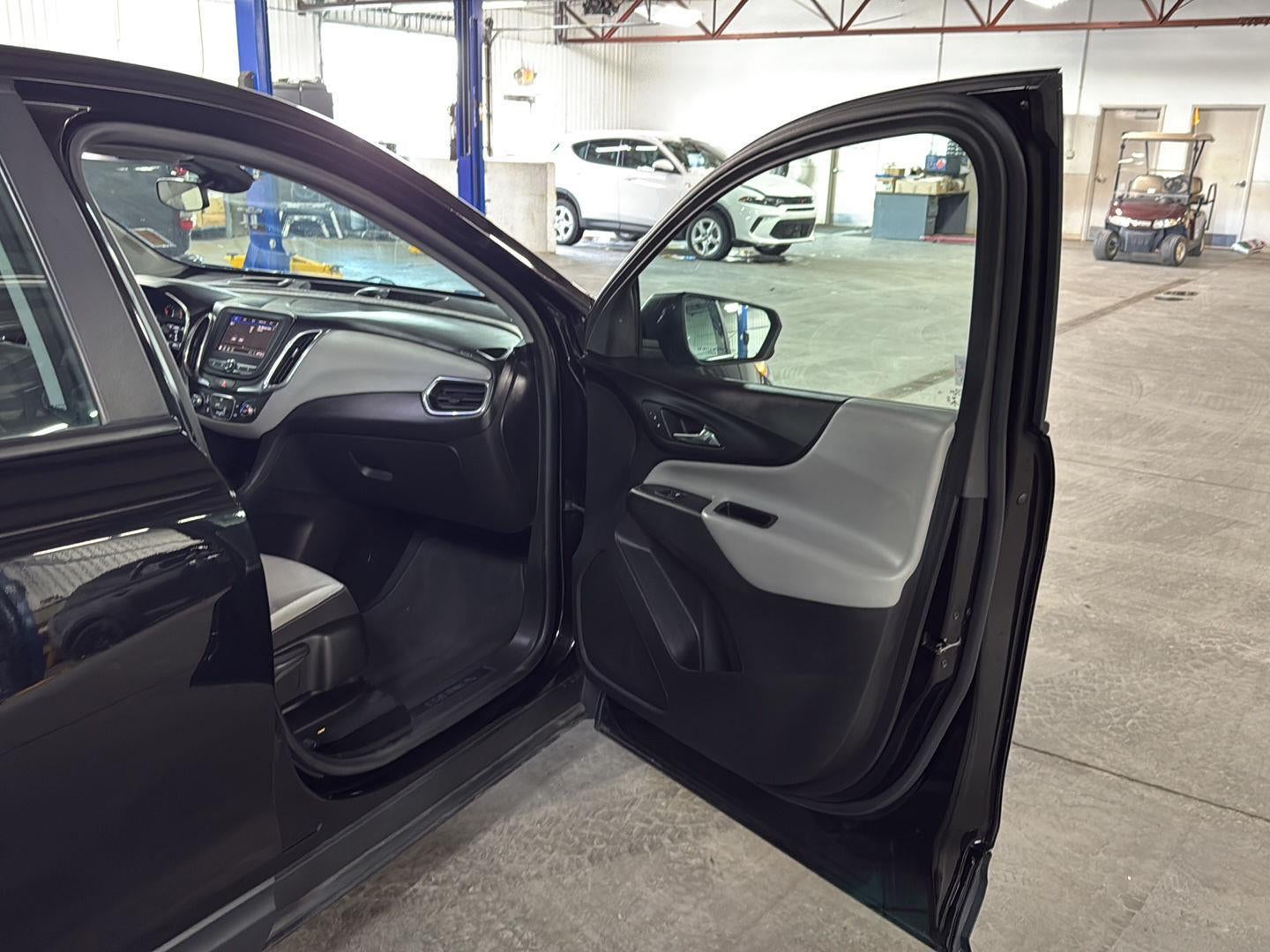 2021 Chevrolet Equinox FWD LS